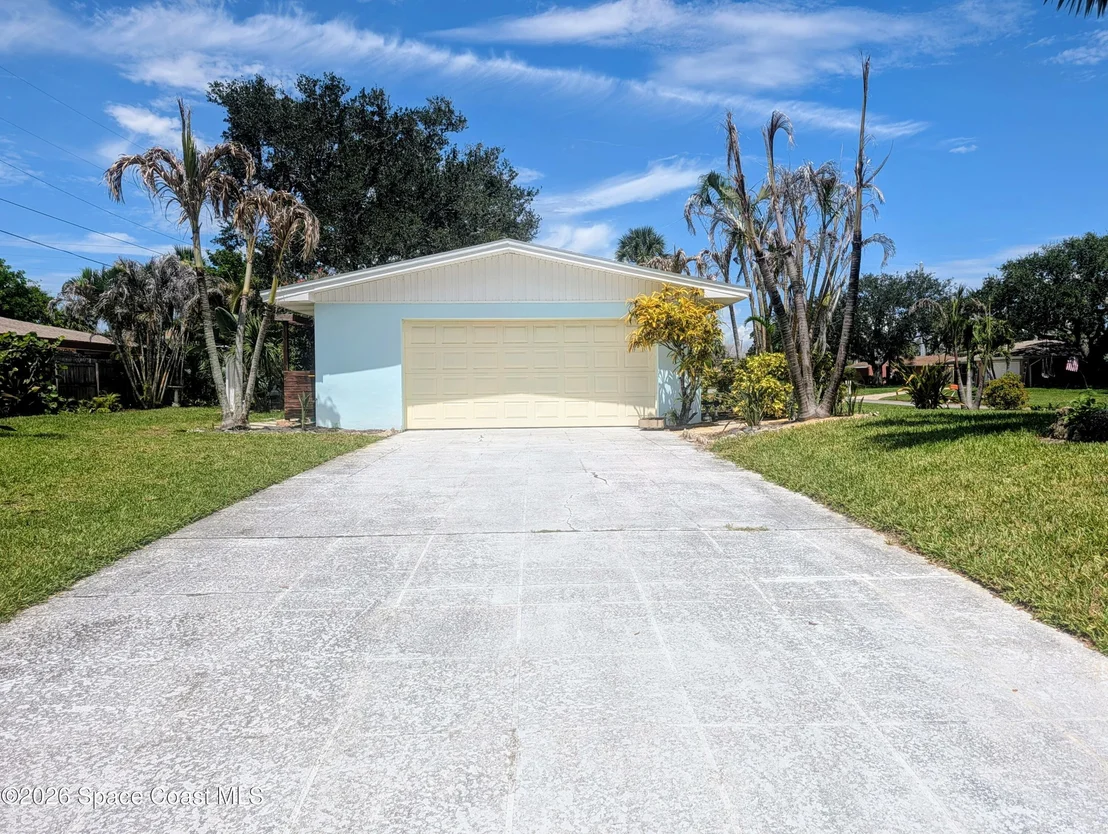 Photo of 615 Oak Ridge Drive