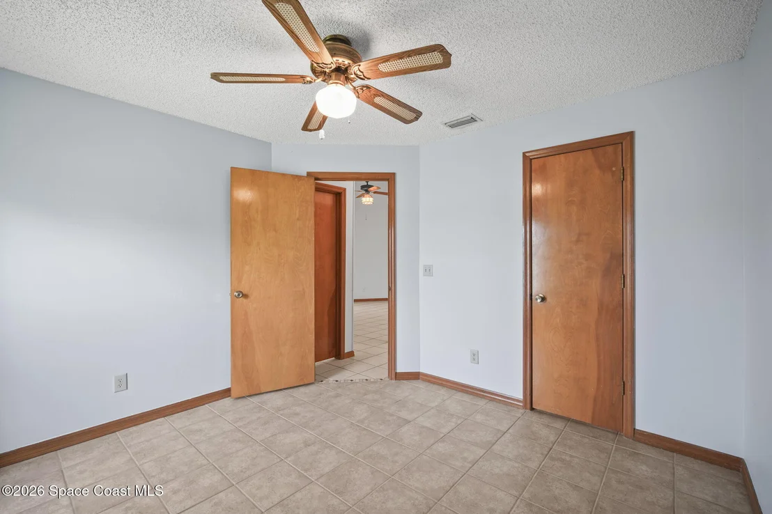 Photo of 1246 Lakeview Drive