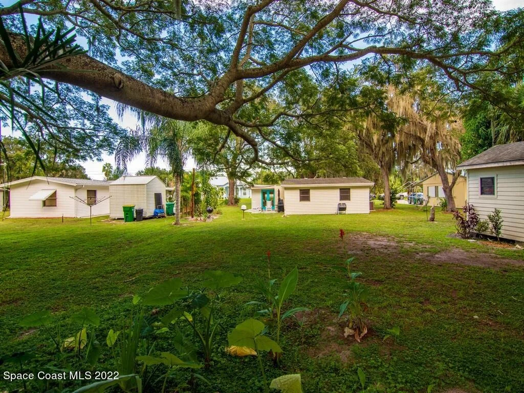 Photo of 9850 River Drive