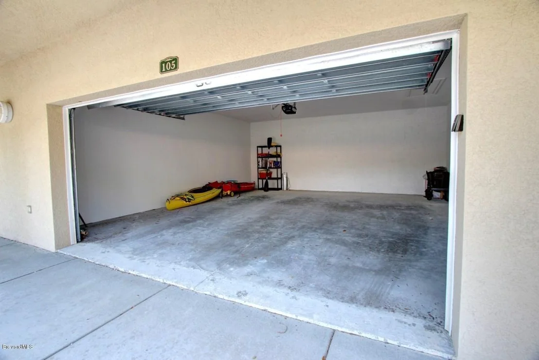Photo of Unit 105 at 6005 Highway 1