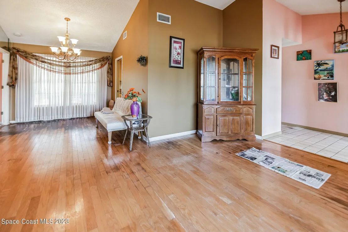 Photo of 2910 Summervale Drive