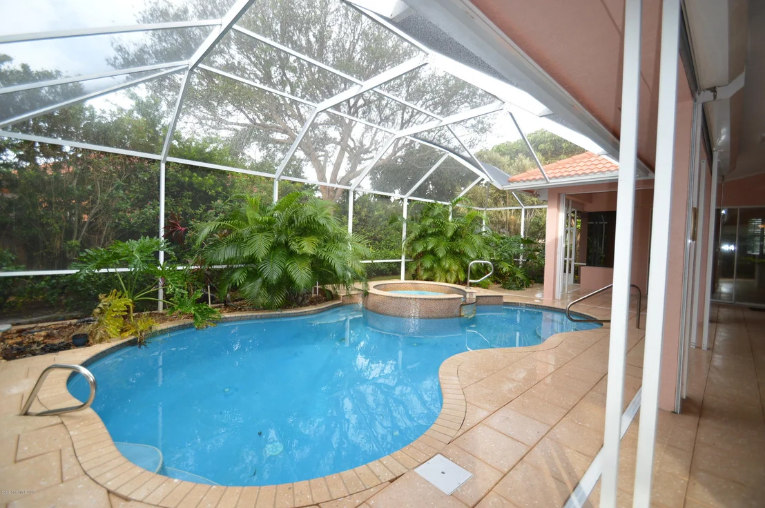 Photo of 2015 Canterbury Drive