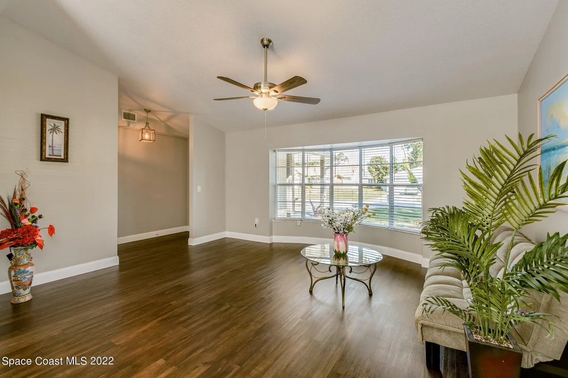 Photo of 1882 Pace Drive NW