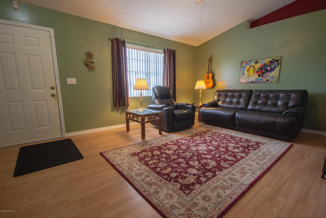 Photo of 6255 Ainsworth Road
