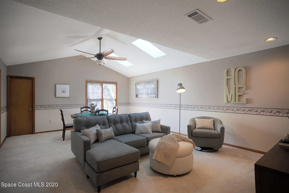 Photo of 145 Utopia Circle
