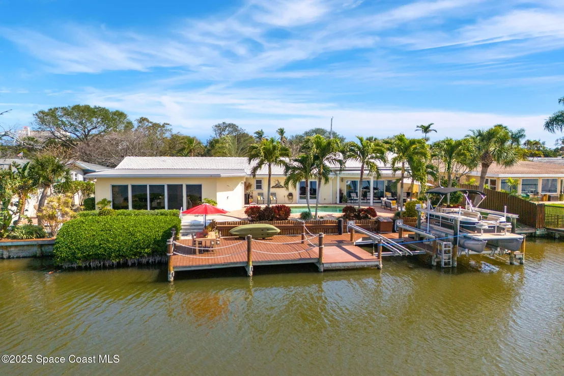 Photo of 561 Capri Road