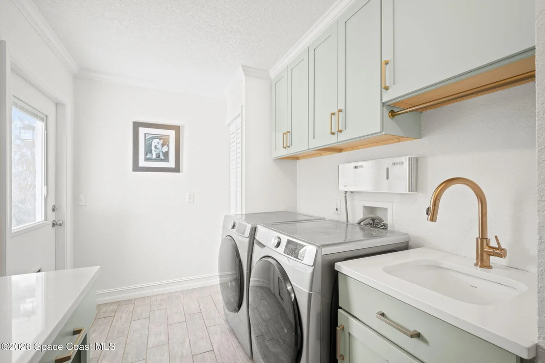 Photo of 310 Franklyn Avenue