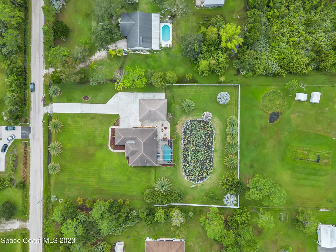 Photo of 2550 Waring Lane