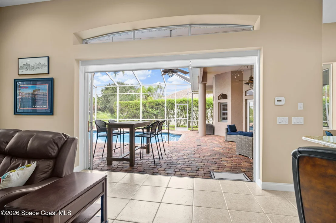 Photo of 1045 Starling Way
