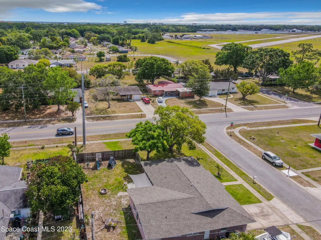 Photo of 2900 Cooper Drive