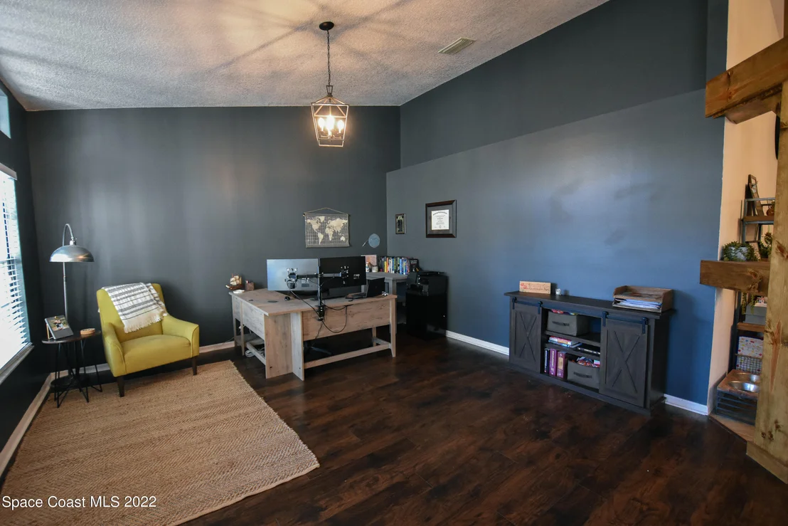 Photo of 2485 Bent Pine Street