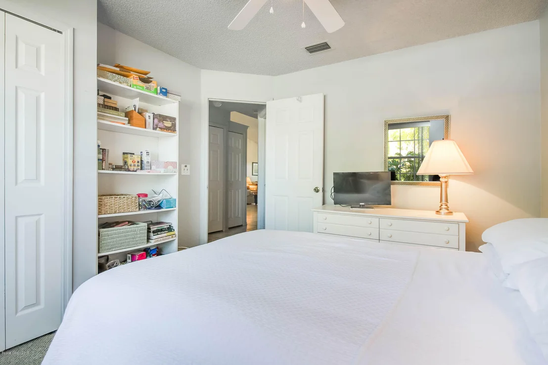 Photo of 7217 Hammock Lakes Drive