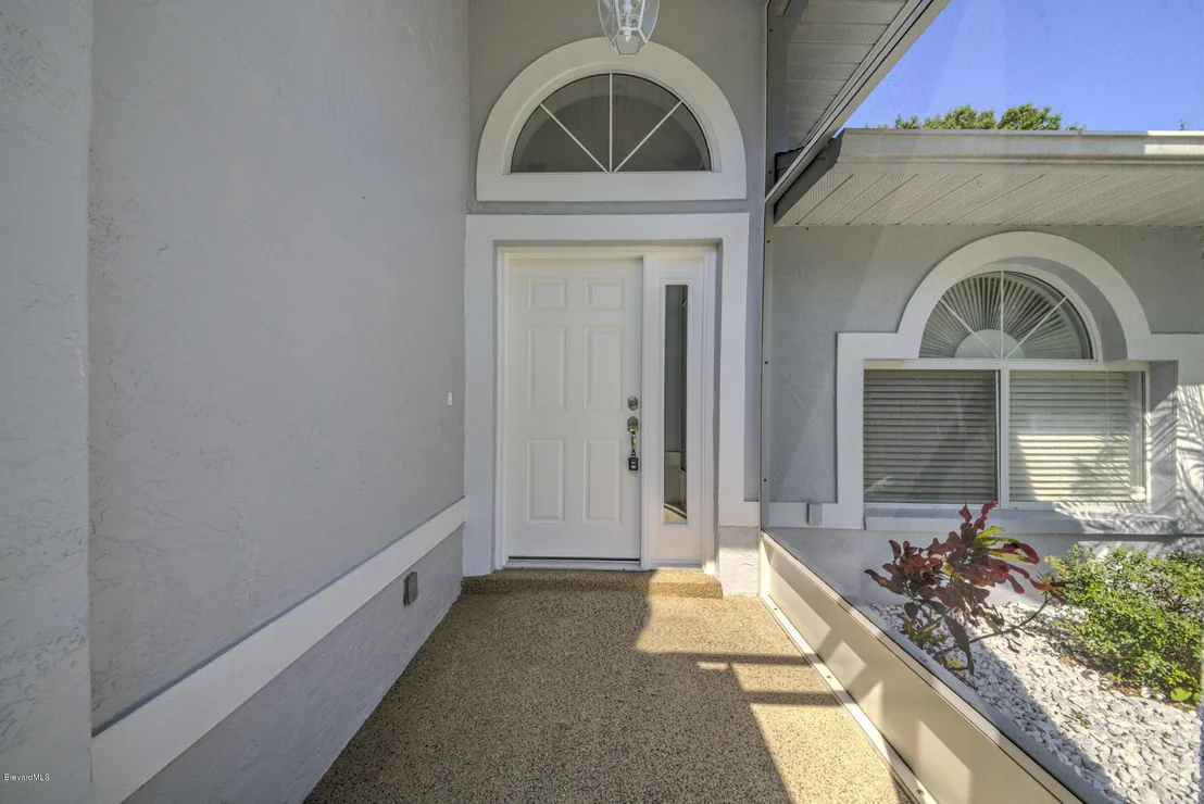 Photo of 2084 Lionel Drive