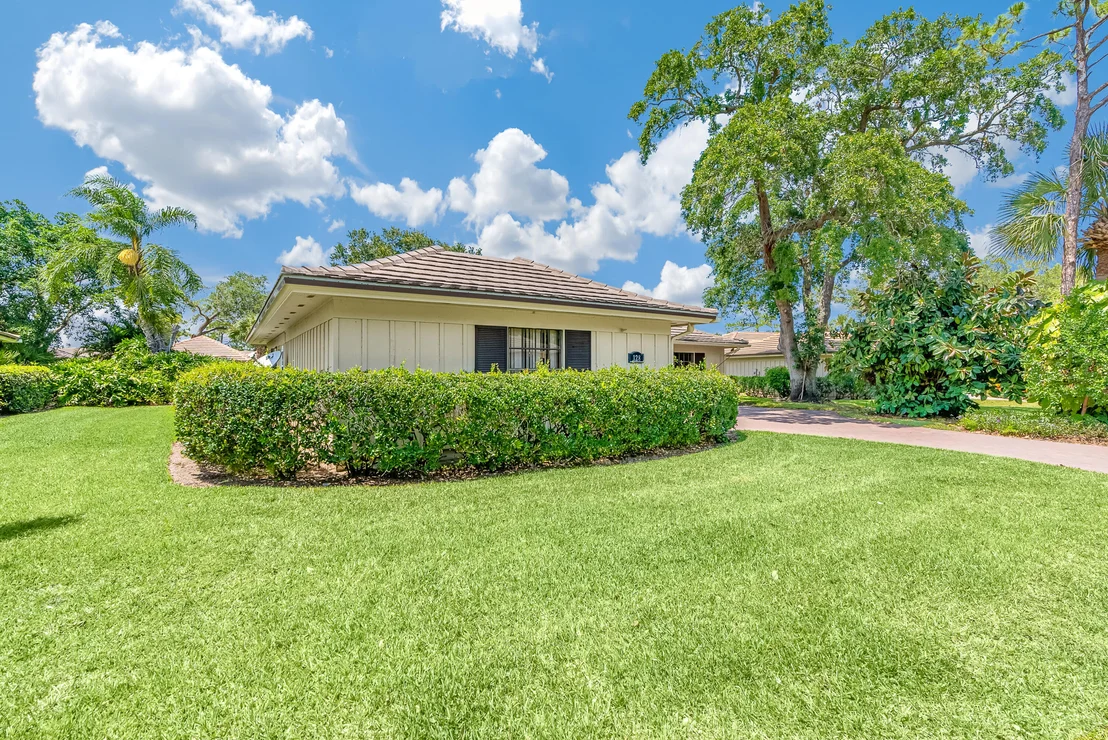 Photo of 128 Prestwick Circle