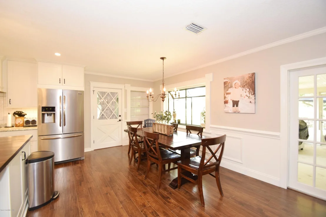 Photo of 3940 Lake Washington Road