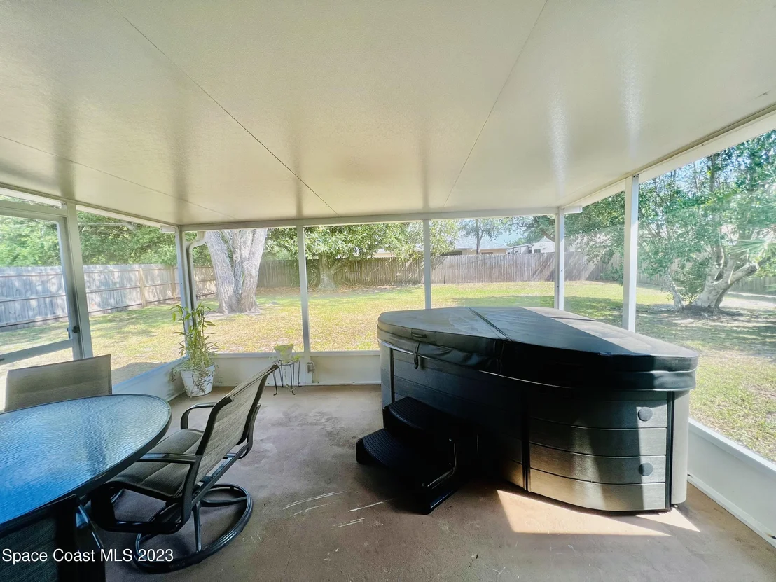 Photo of 3769 Jupiter Boulevard SE