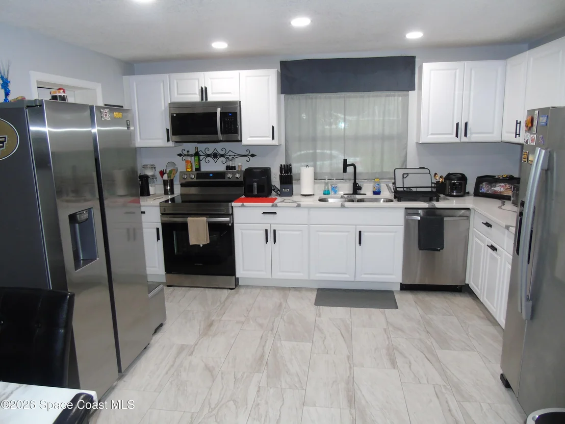 Photo of 1708 Golfview Drive