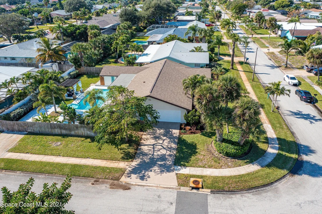 Photo of 203 Sand Pine Road