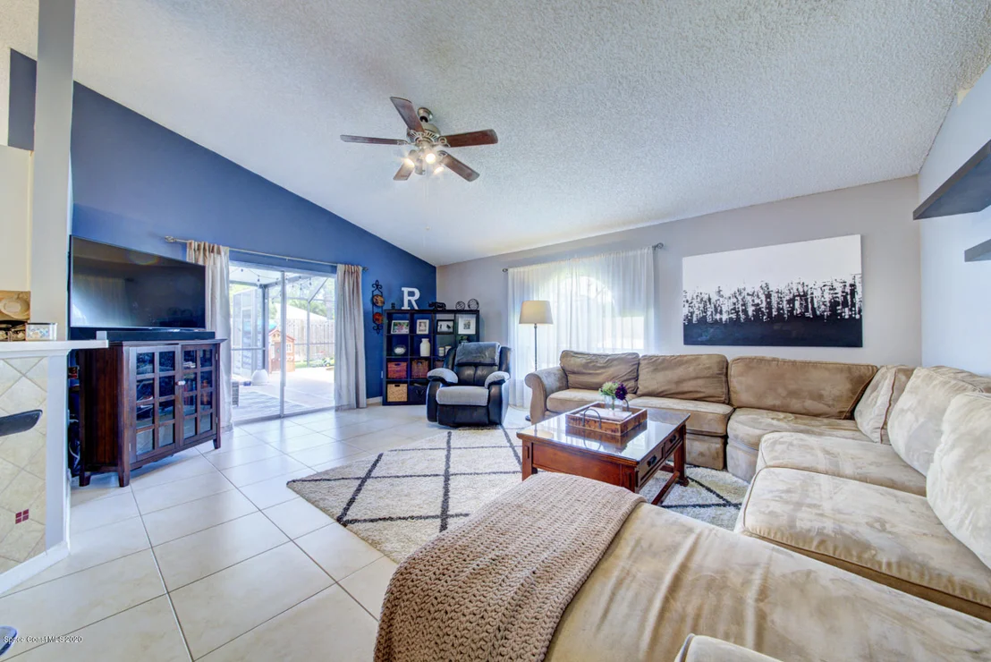 Photo of 2380 High Ridge Road