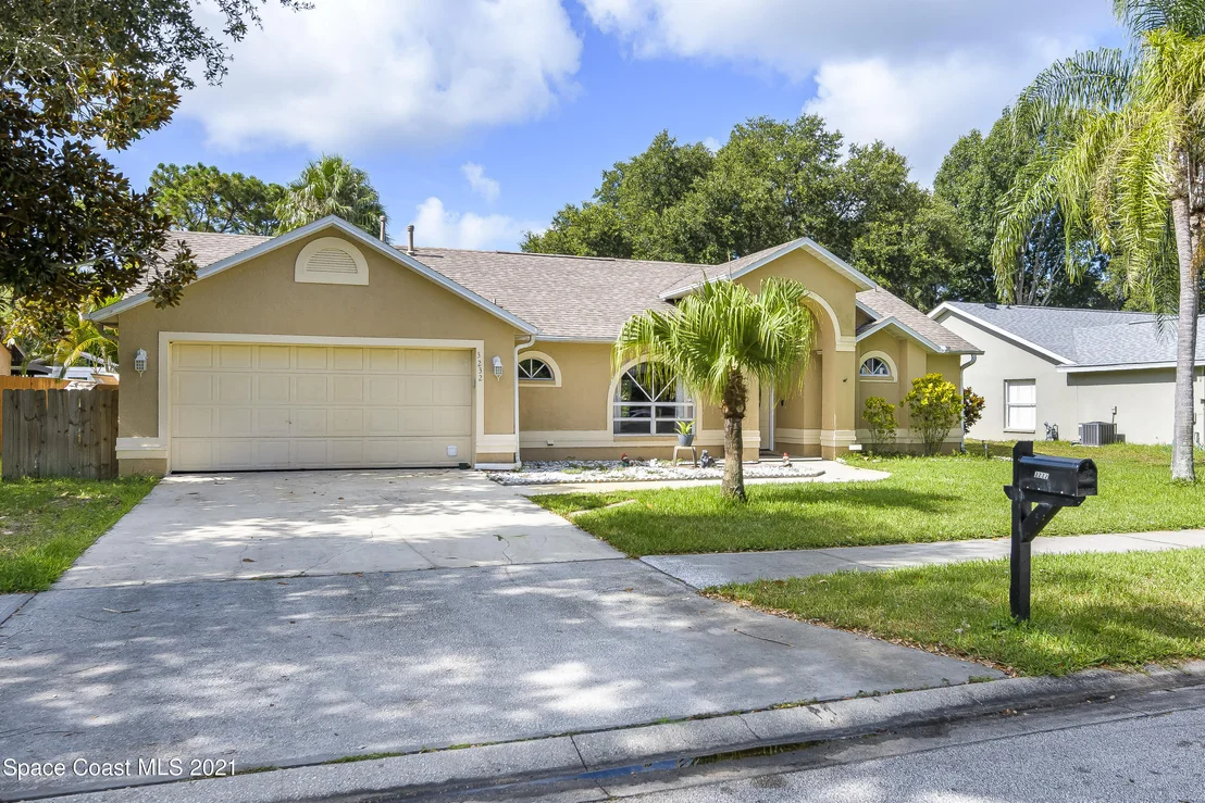 Photo of 3232 Lago Vista Drive