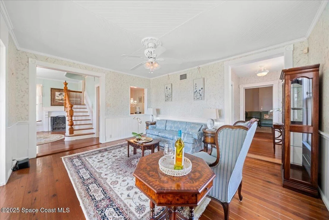 Photo of 607 Rockledge Drive