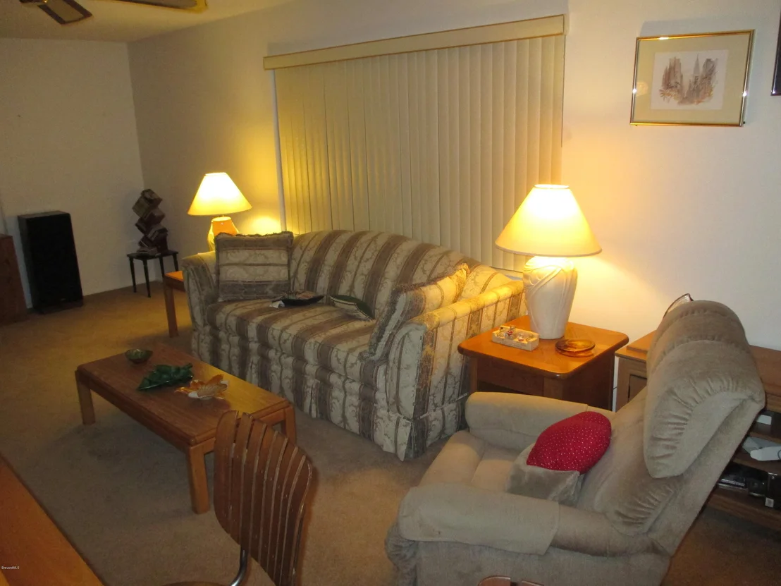 Photo of 711 NE Cobblestone Lane