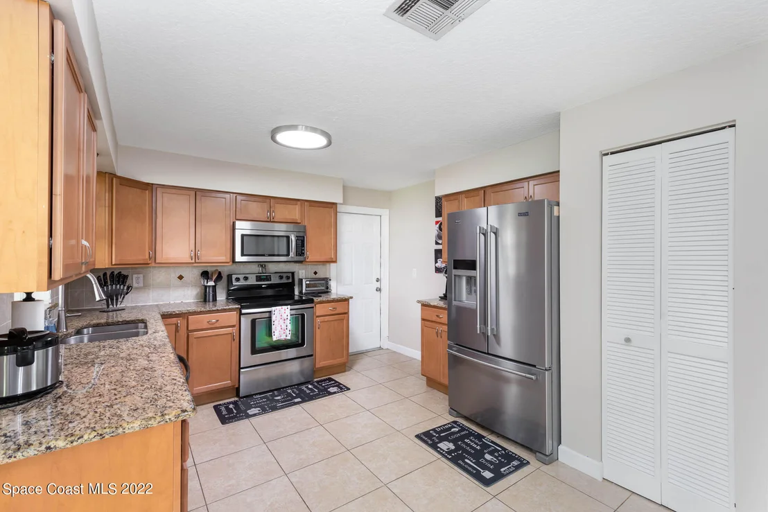 Photo of 2149 Circlewood Drive