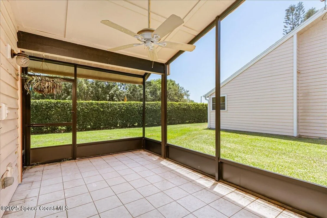 Photo of 883 Ridge Lake Drive