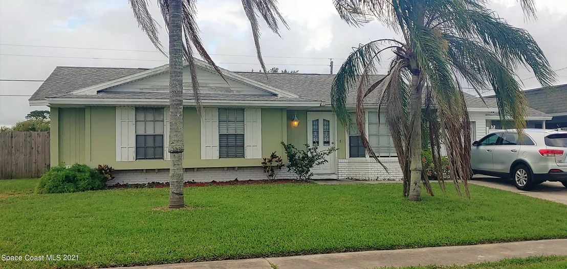 Photo of 3118 Edgewood Drive NE