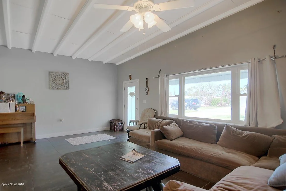 Photo of 413 Hibiscus Trail