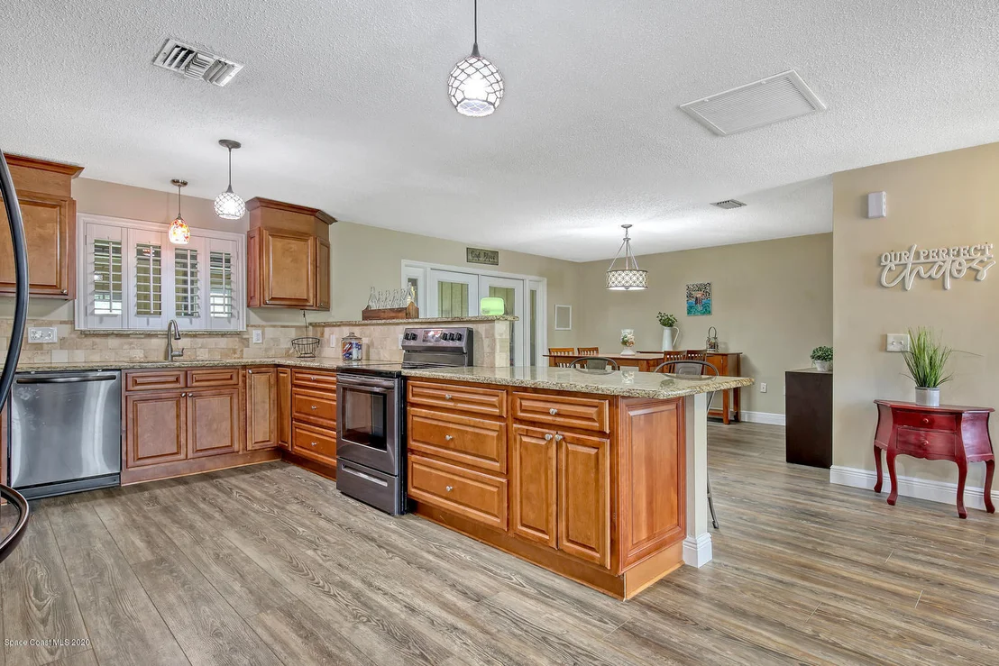 Photo of 1004 Cedarbrook Court