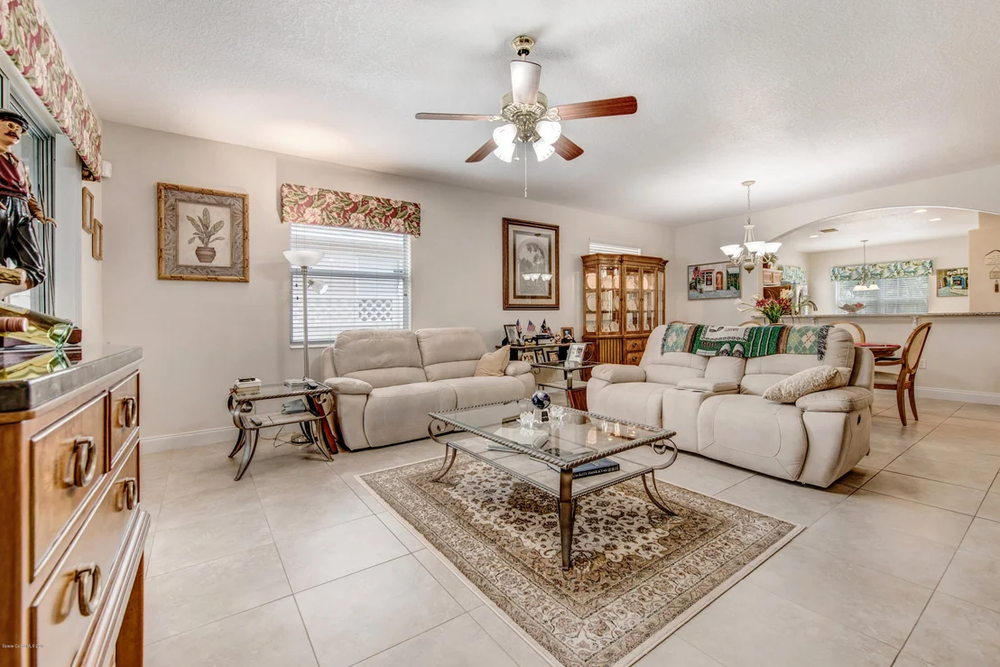 Photo of 412 Waterside Circle