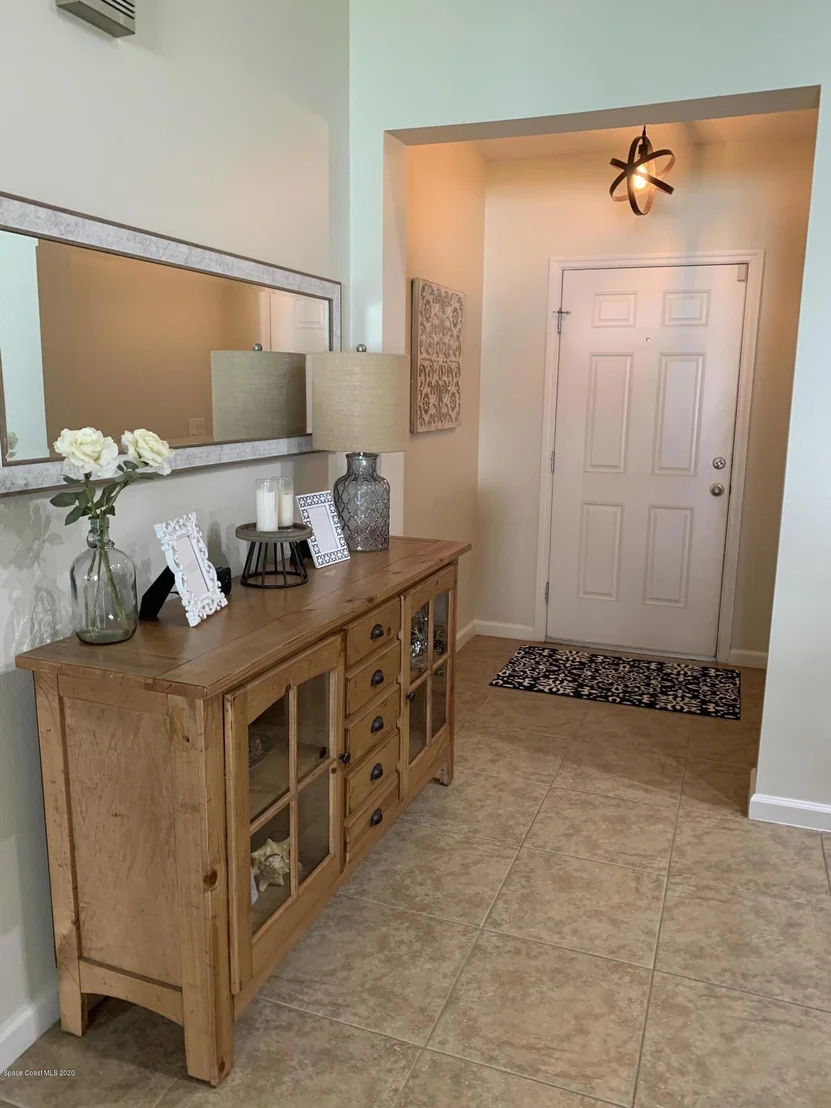 Photo of 1410 Corbett Lane