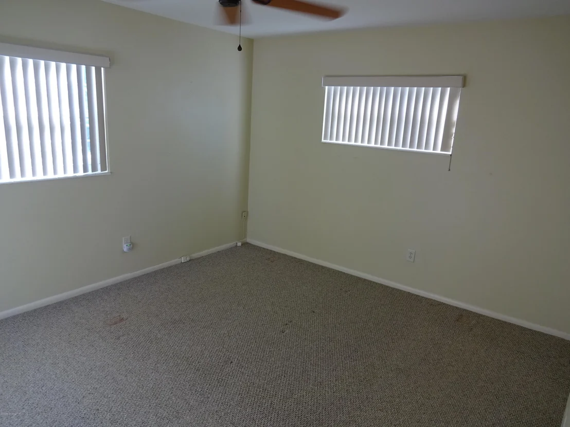 Photo of 954 Kings Post Road