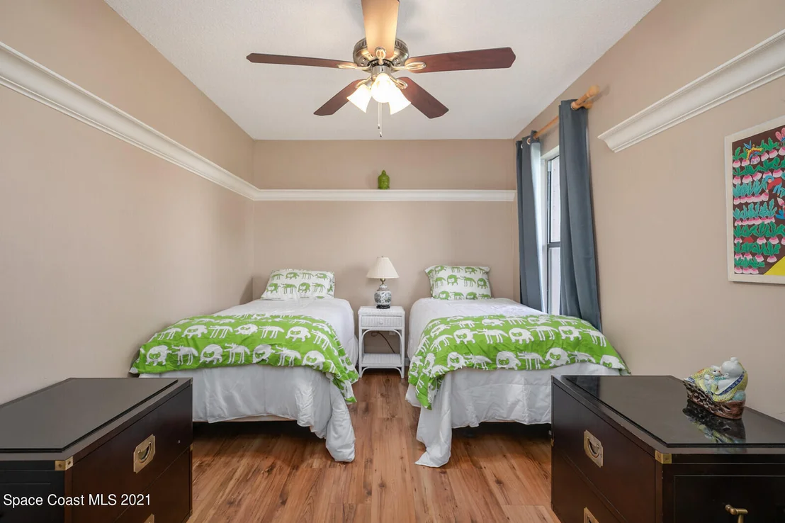 Photo of 310 Bayhead Drive