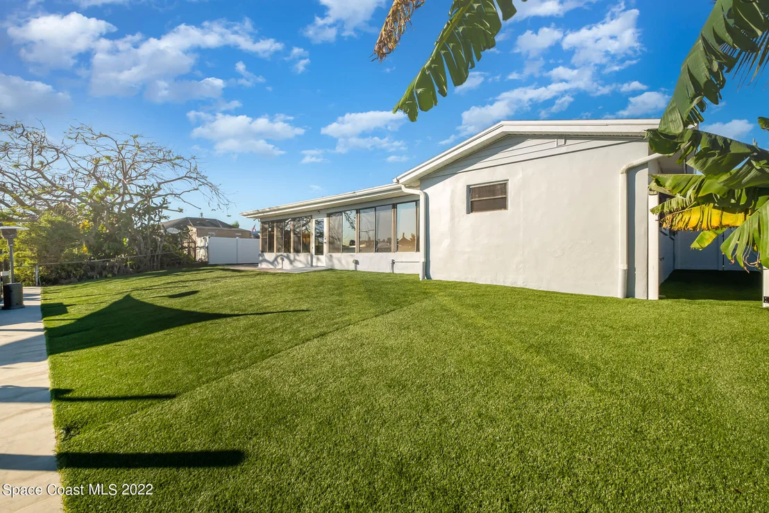 Photo of 430 Sandpiper Drive