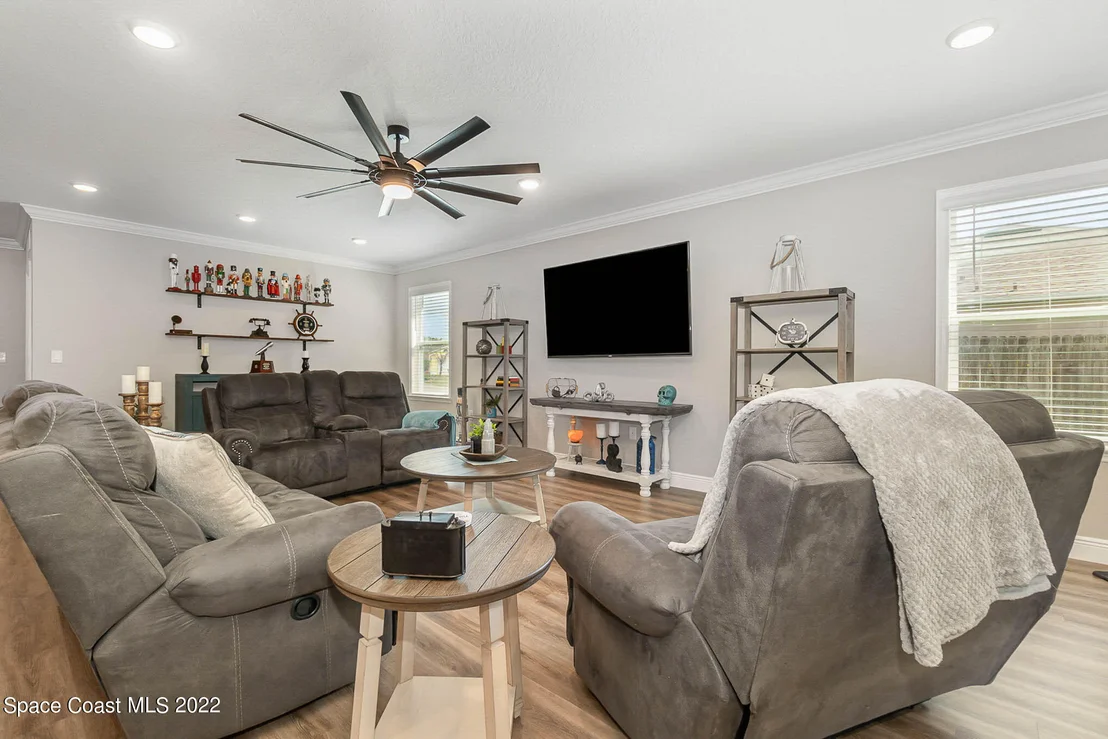 Photo of 660 Seven Gables Circle SE