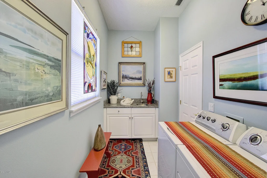 Photo of 931 Palm Brook Drive