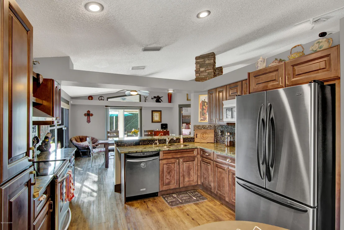 Photo of 8027 Bracken Lane