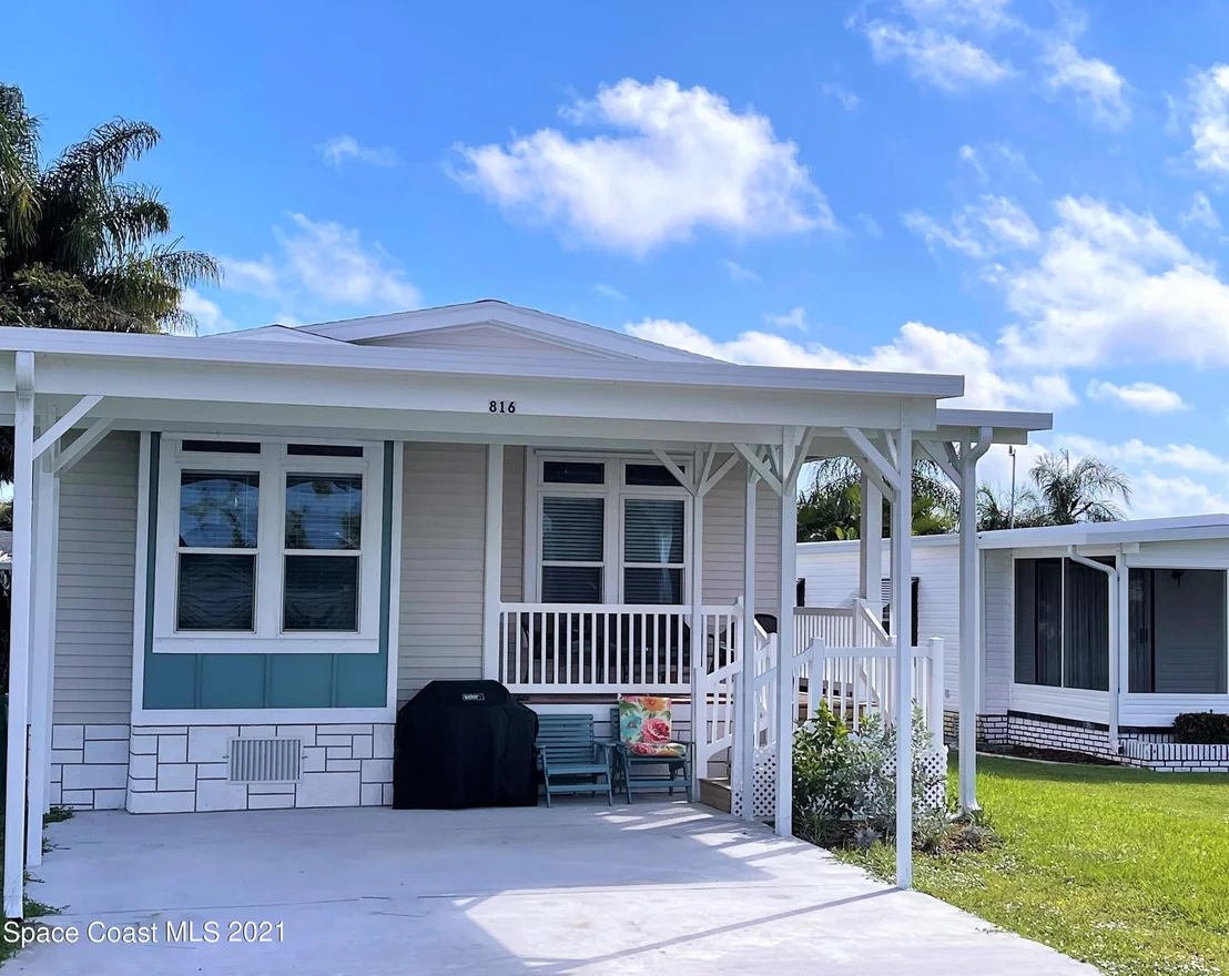 Photo of 816 Pinewood Boulevard