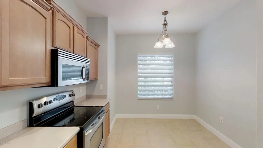 Photo of 662 Waterside Circle