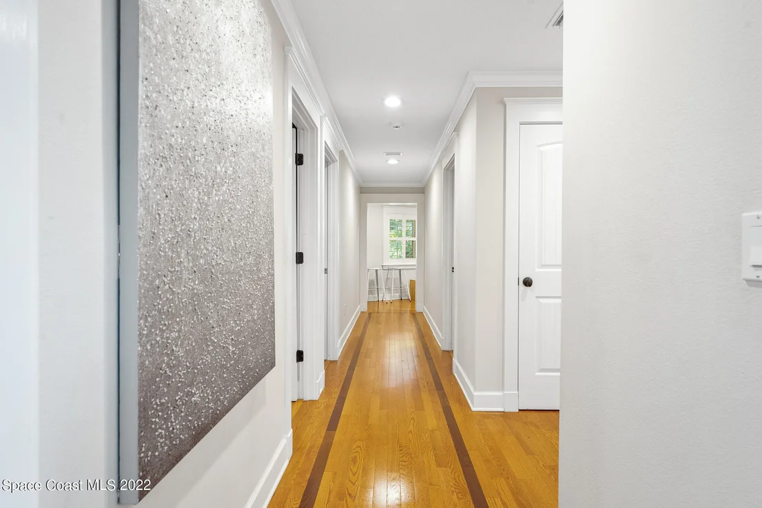 Photo of 437 River View Lane