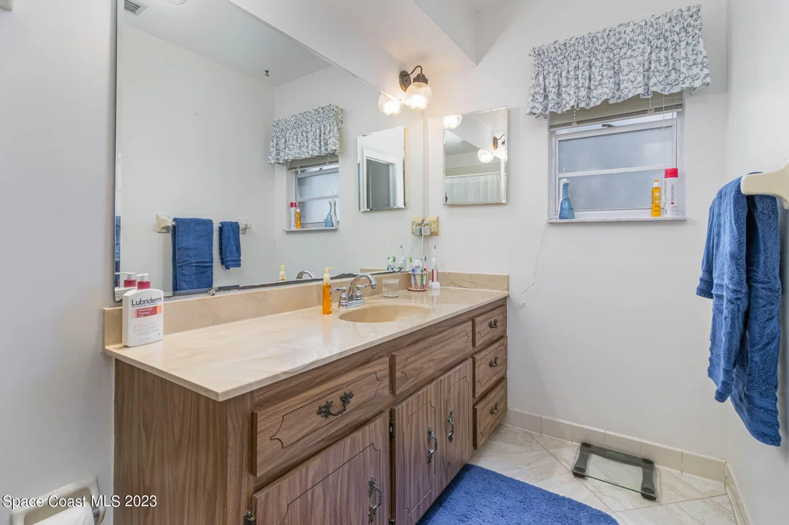 Photo of 639 Dundee Circle