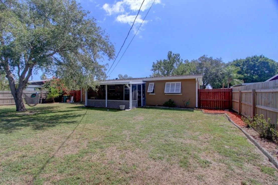 Photo of 558 Buckingham Avenue