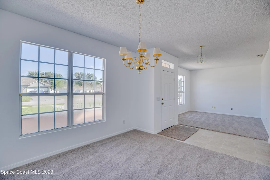 Photo of 1331 Hideaway Lane