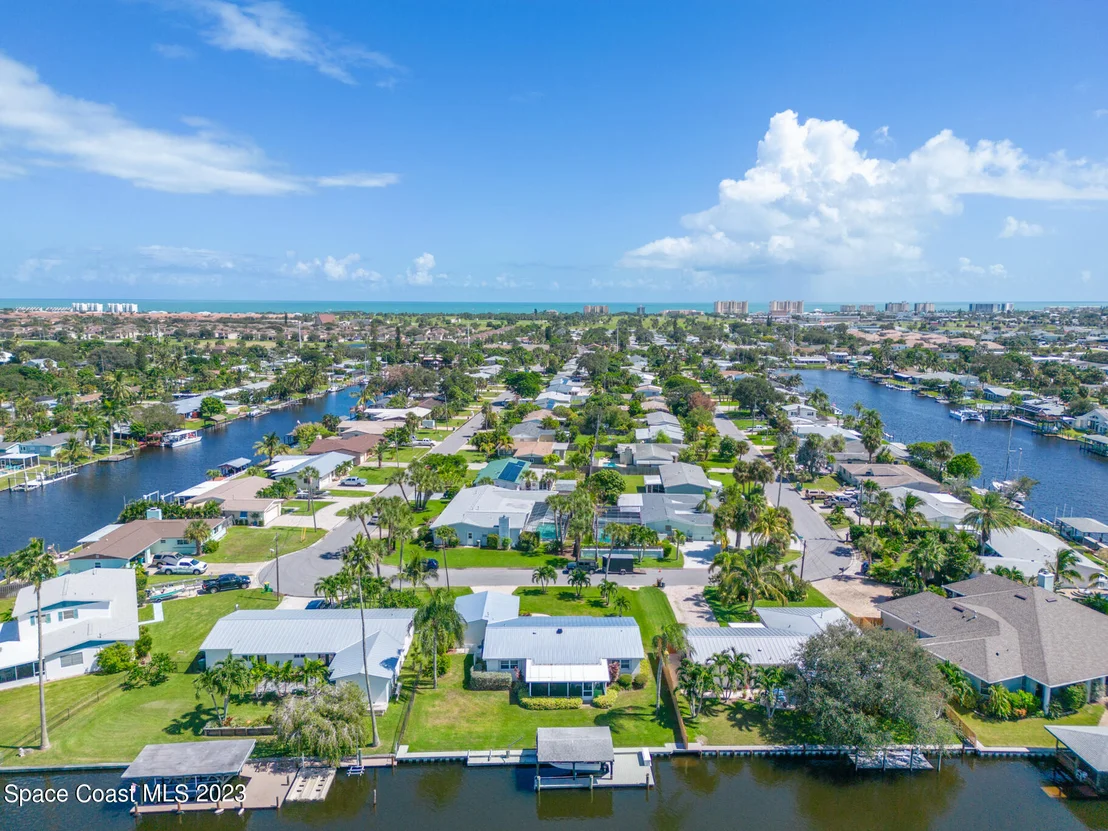 Photo of 209 River Road
