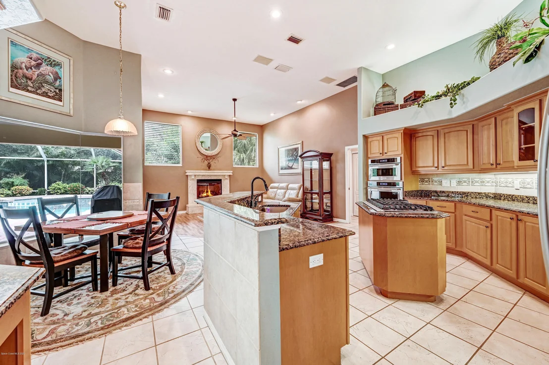 Photo of 3850 Beechgrove Road