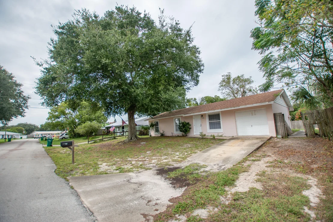 Photo of 2158 Trieste Drive