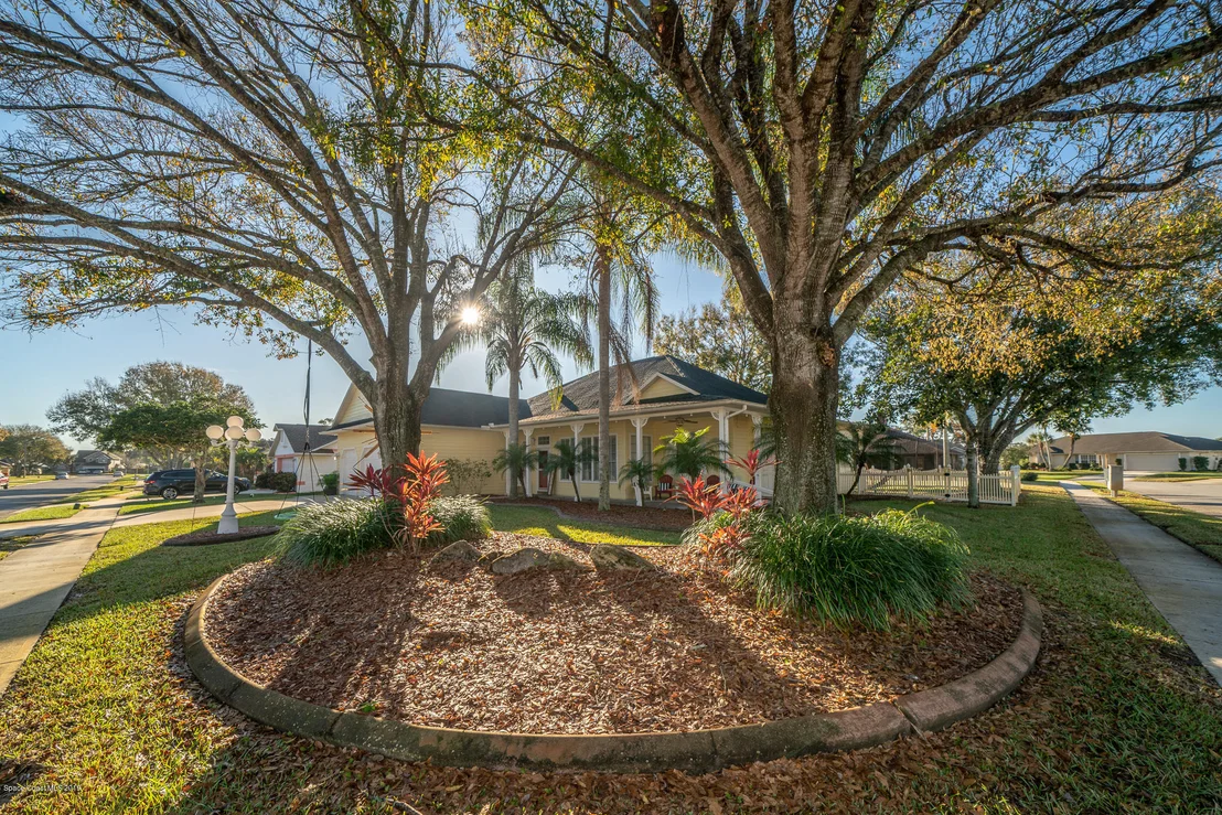 Photo of 973 Whisperoak Drive