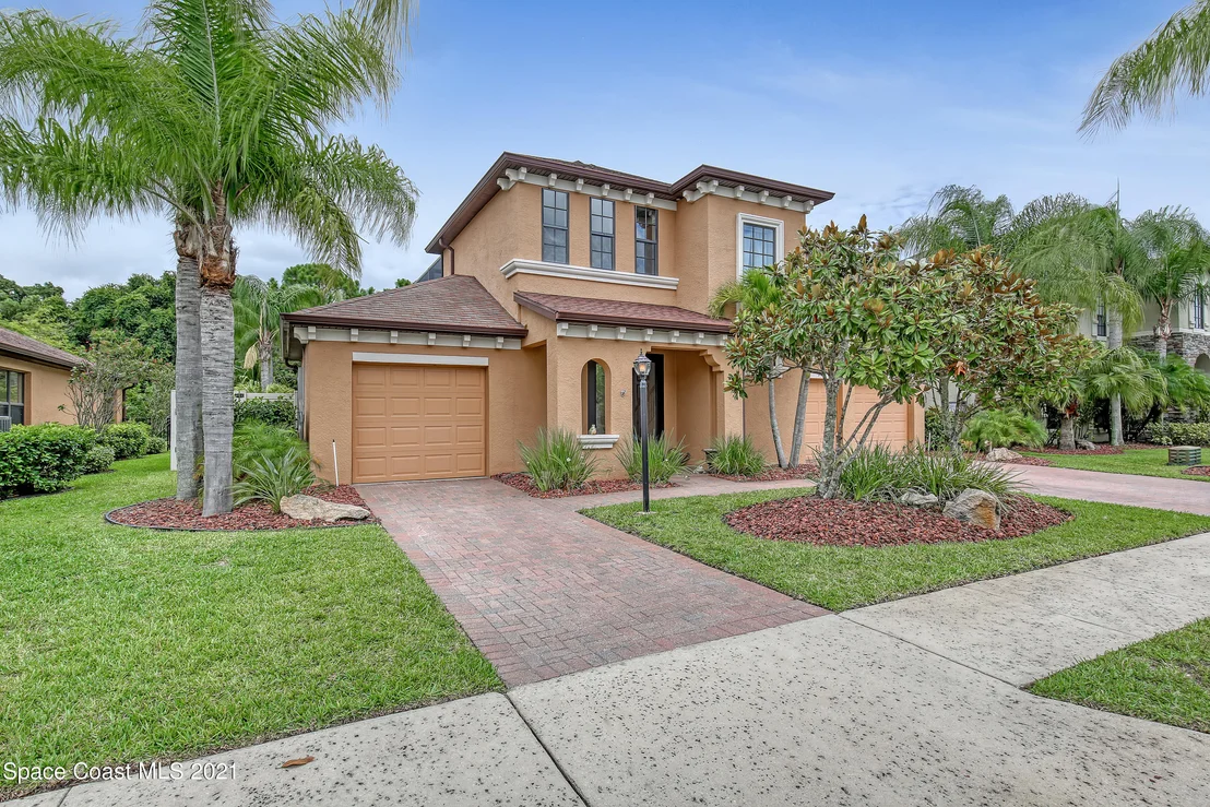 Photo of 1380 Talon Way